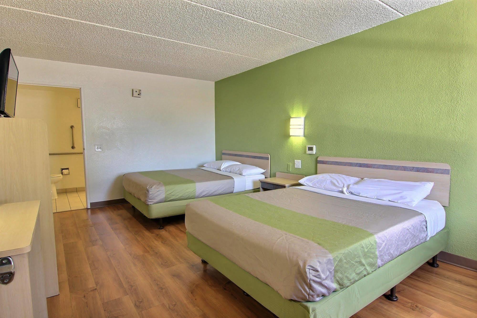 Motel 6 Austin, Tx - Central Downtown Ut Exteriér fotografie